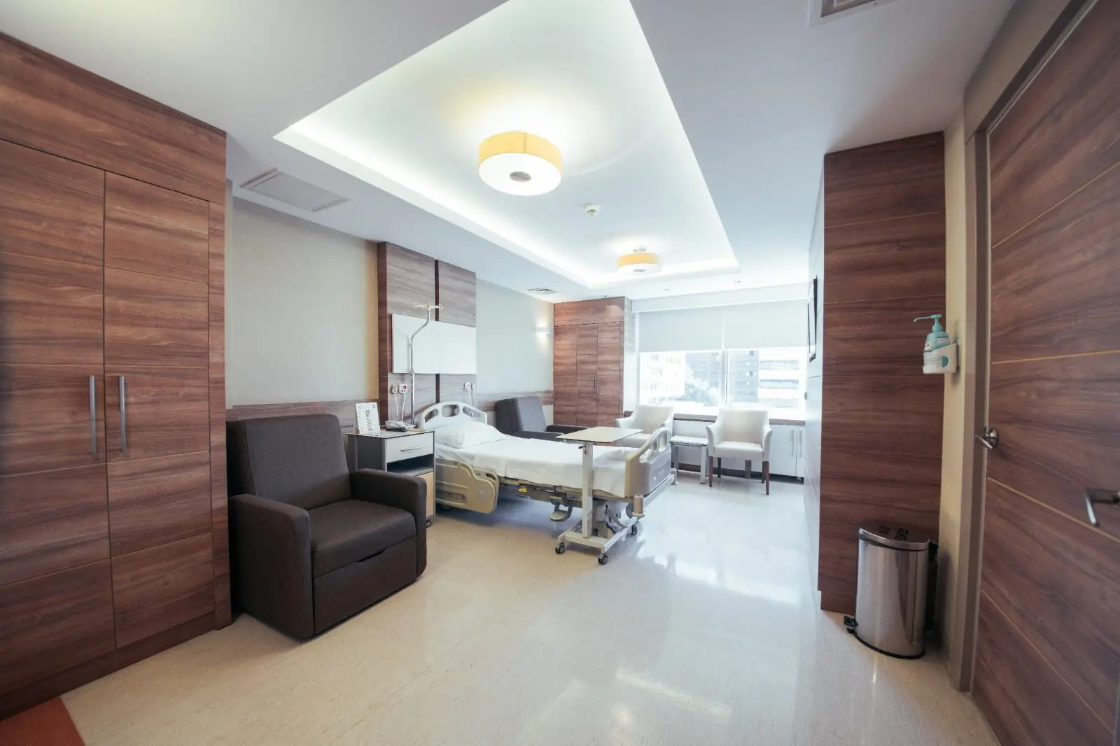 Истанбул Джерахи (İstanbul Cerrahi Hastanesi)