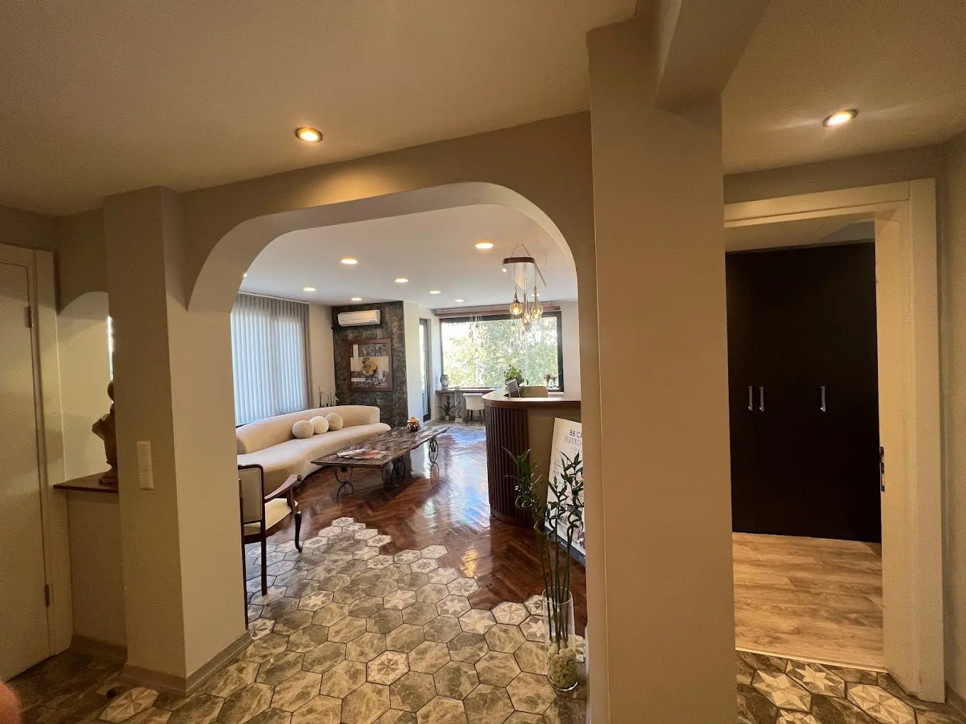 Клініка OP. DR. SAFAK AKTAR