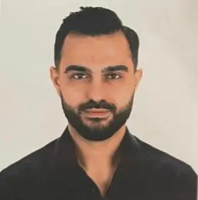 Доктор Akça Ali Ekber