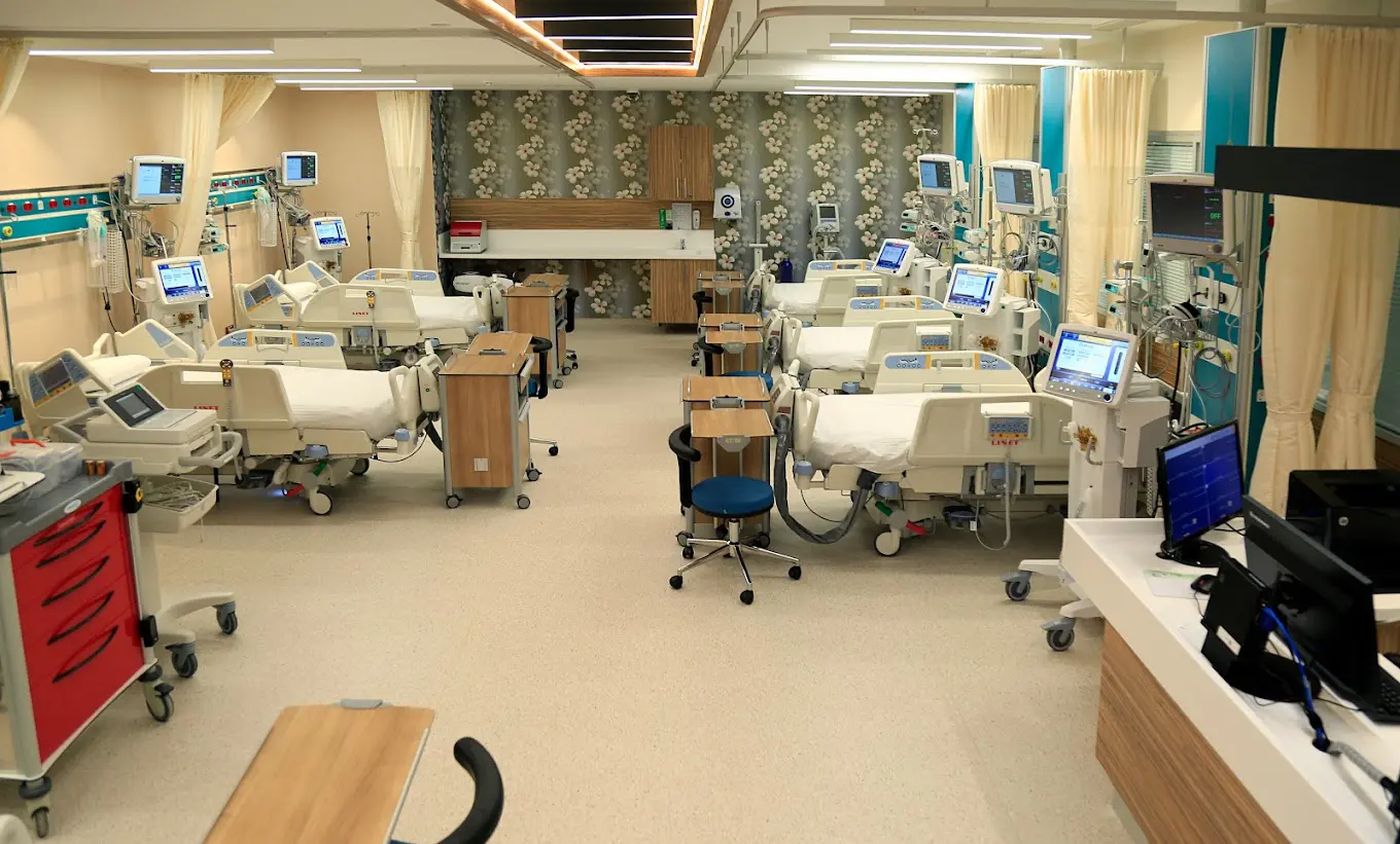 Клініка NP Istanbul Hastanesi