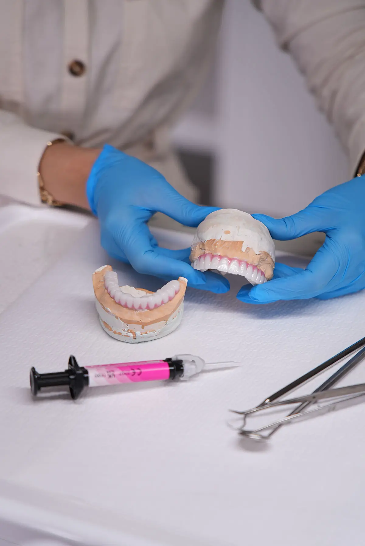 Стоматологічна клініка Dt. Yağmur Çömlekçioğlu