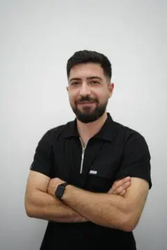 Доктор Muhammet Emin Pertev