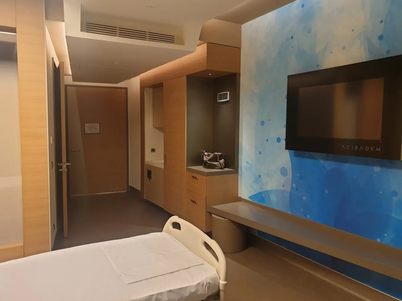 Клініка Аджібадем Алтунізаде (Acibadem Altunizade)