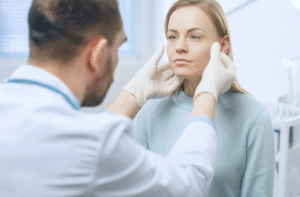 ТОП пластических хирургов Турции по фейслифтингу в 2025 году