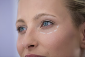 Blepharoplasty Without Stitches — Myth or Reality?