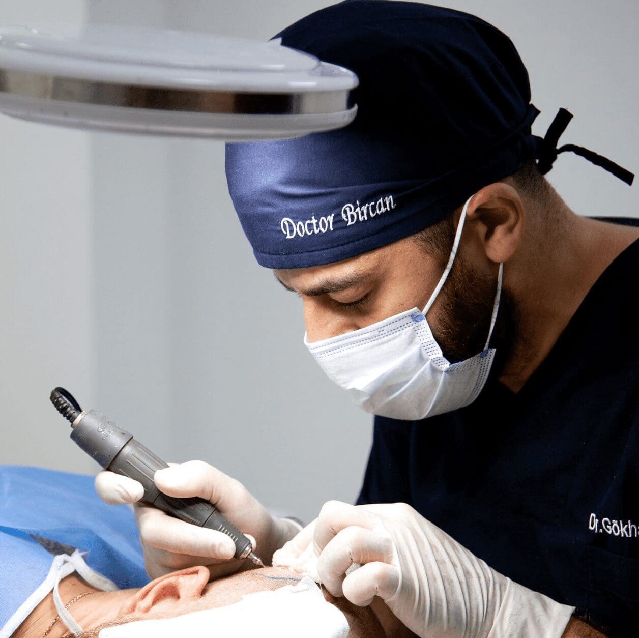 Клініка пересадки волосся доктора Бірджана (dr. Sait Gökhan Bircan)
