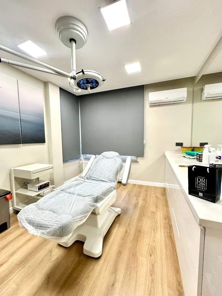 Clinic DR. Cem Berkay SINACI