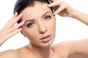 Forehead and Eyebrow Skin Lifting: Aesthetic Frontlifting in Turkish Clinics